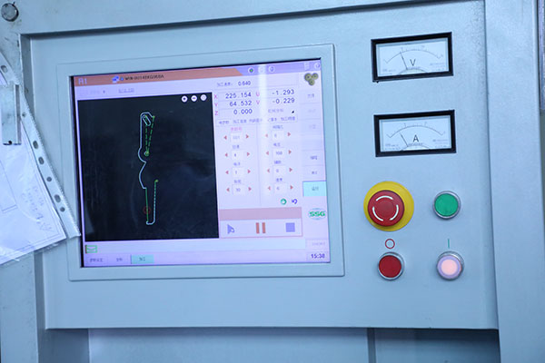 蘇州在線式點(diǎn)膠機(jī)加工