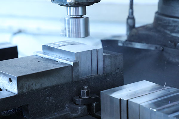 全自動(dòng)三軸點(diǎn)膠機(jī)加工