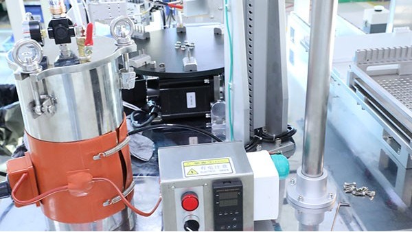 全自動精密點膠機