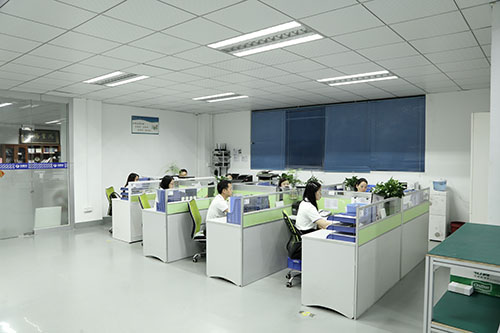 南京自動(dòng)點(diǎn)膠機(jī)廠家