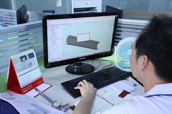 自動(dòng)點(diǎn)膠機(jī)廠家