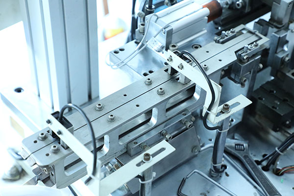 自動點膠機(jī)廠家