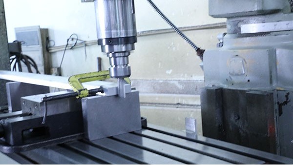 半自動點膠機品牌