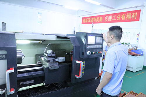 自動視覺對位點膠機