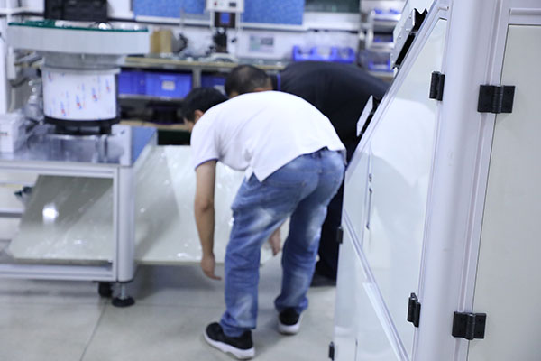 全自動(dòng)點(diǎn)膠機(jī)系統(tǒng)裝配