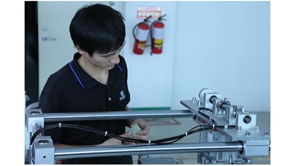 自動(dòng)點(diǎn)膠機(jī)供應(yīng)商