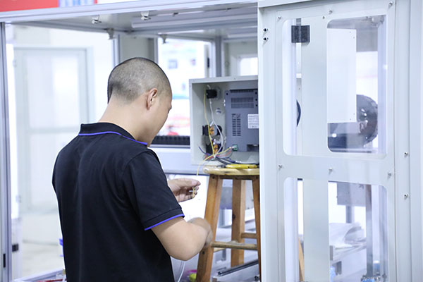 三軸自動點膠機(jī)廠家