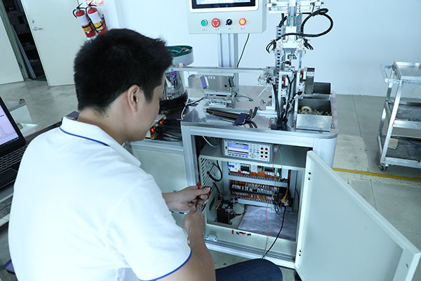 控制器自動點膠機(jī)