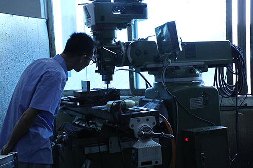 深圳全自動點(diǎn)膠機(jī)哪個品牌好