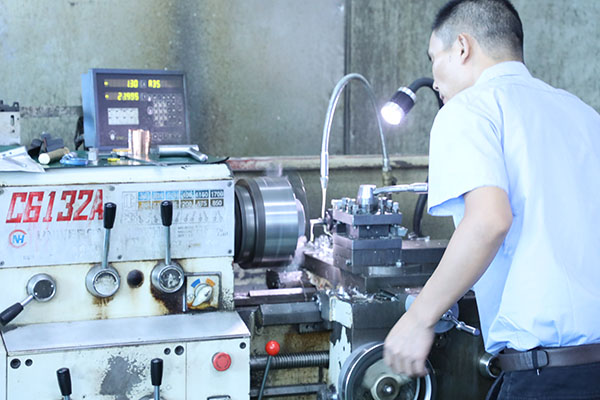 深圳點(diǎn)膠機(jī)哪個(gè)品牌好