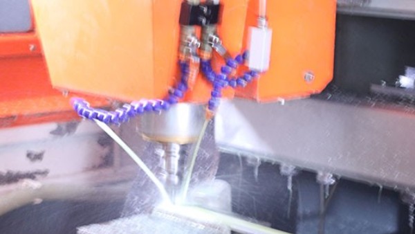 焊錫機(jī)機(jī)器人