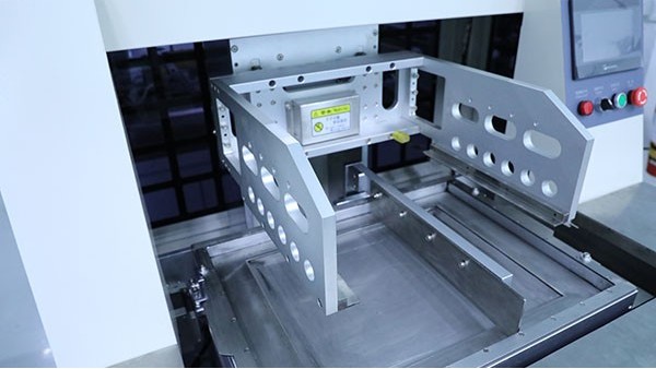 自動(dòng)點(diǎn)膠機(jī)