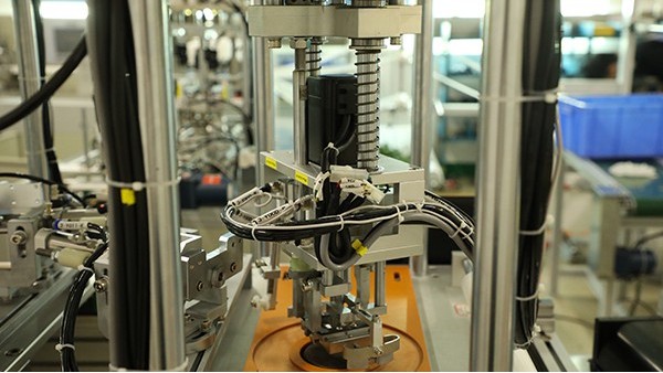 蘇州點(diǎn)膠機(jī)系統(tǒng)