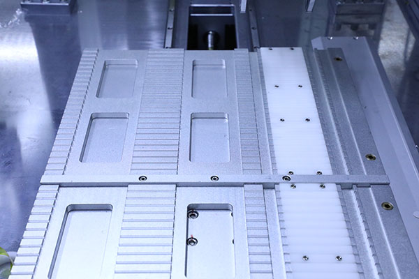 高速自動點膠機(jī)